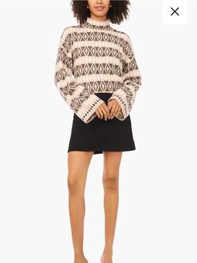 Diamond Pattern Mock Neck Sweater NWT Woman’s 
Vince Camuto SZ S